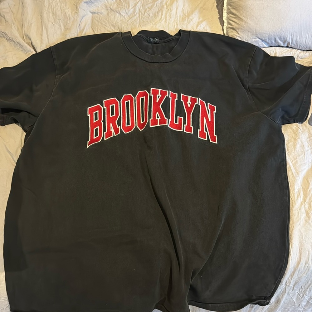 Brandy Melville Graphic Tshirt